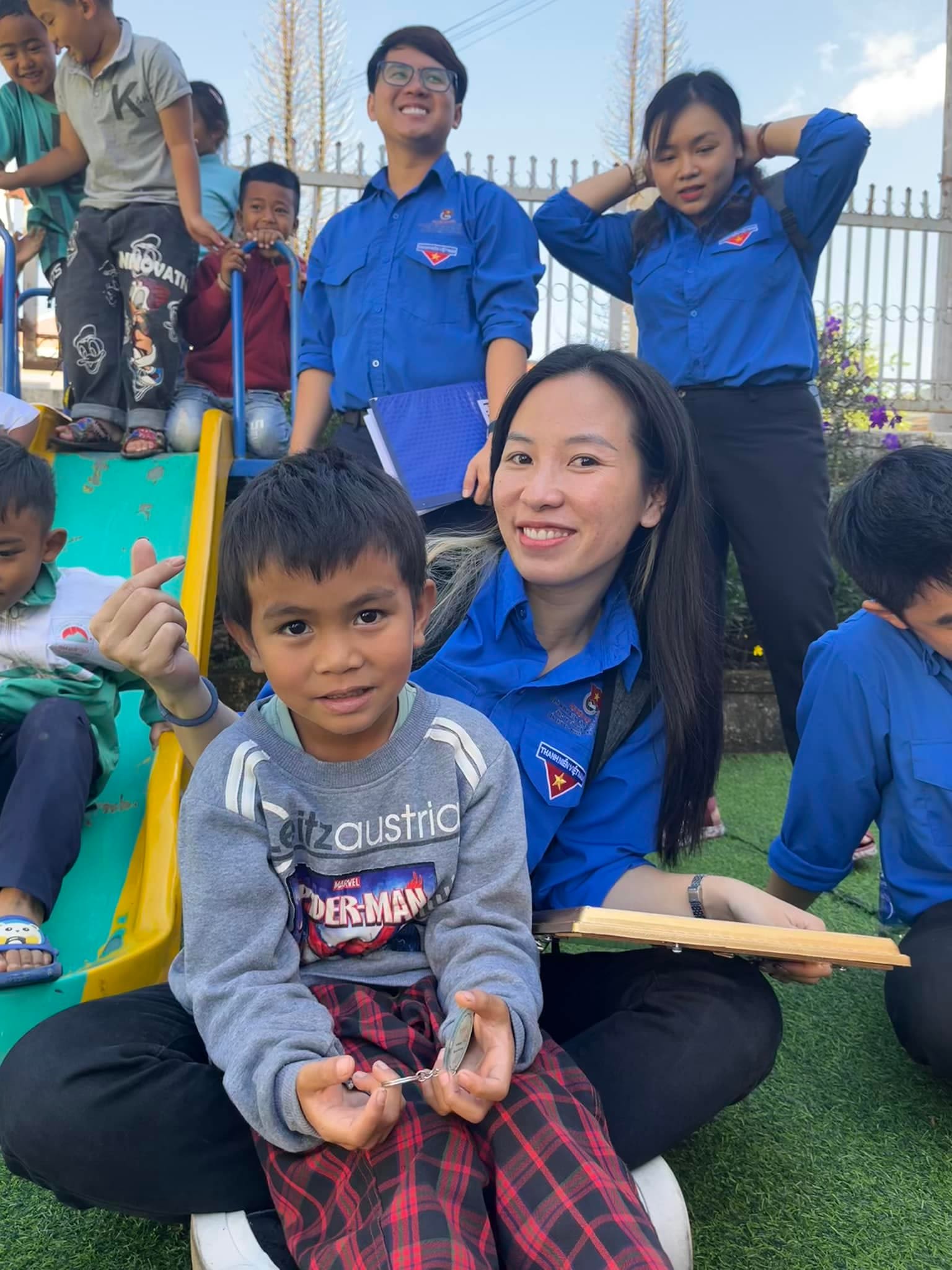 Image of palm trees and car